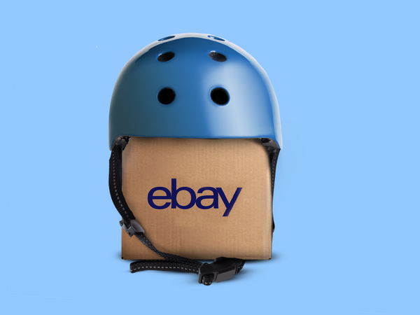 eBay-Paket mit Fahrradhelm