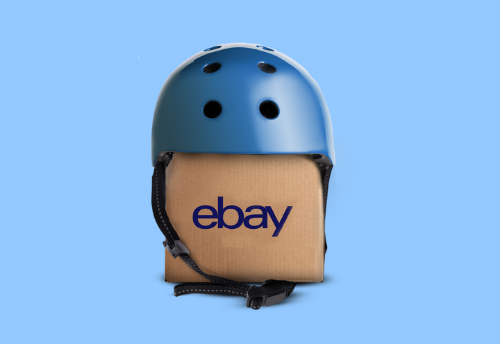 Fahrradhelm auf eBay-Paket