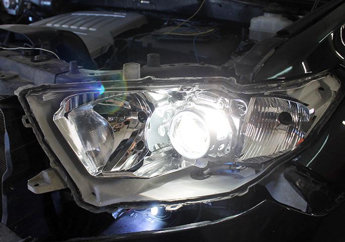 Autolicht: Scheinwerfer- und Nebelscheinwerferprogramm